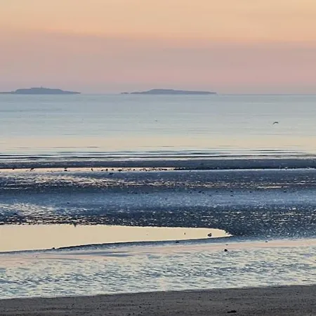 Relais Des Iles Marcouf Saint-Marcouf