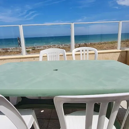 Relais Des Iles Marcouf Saint-Marcouf