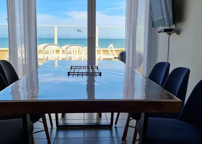 Relais Des Iles Marcouf Дом отдыха *